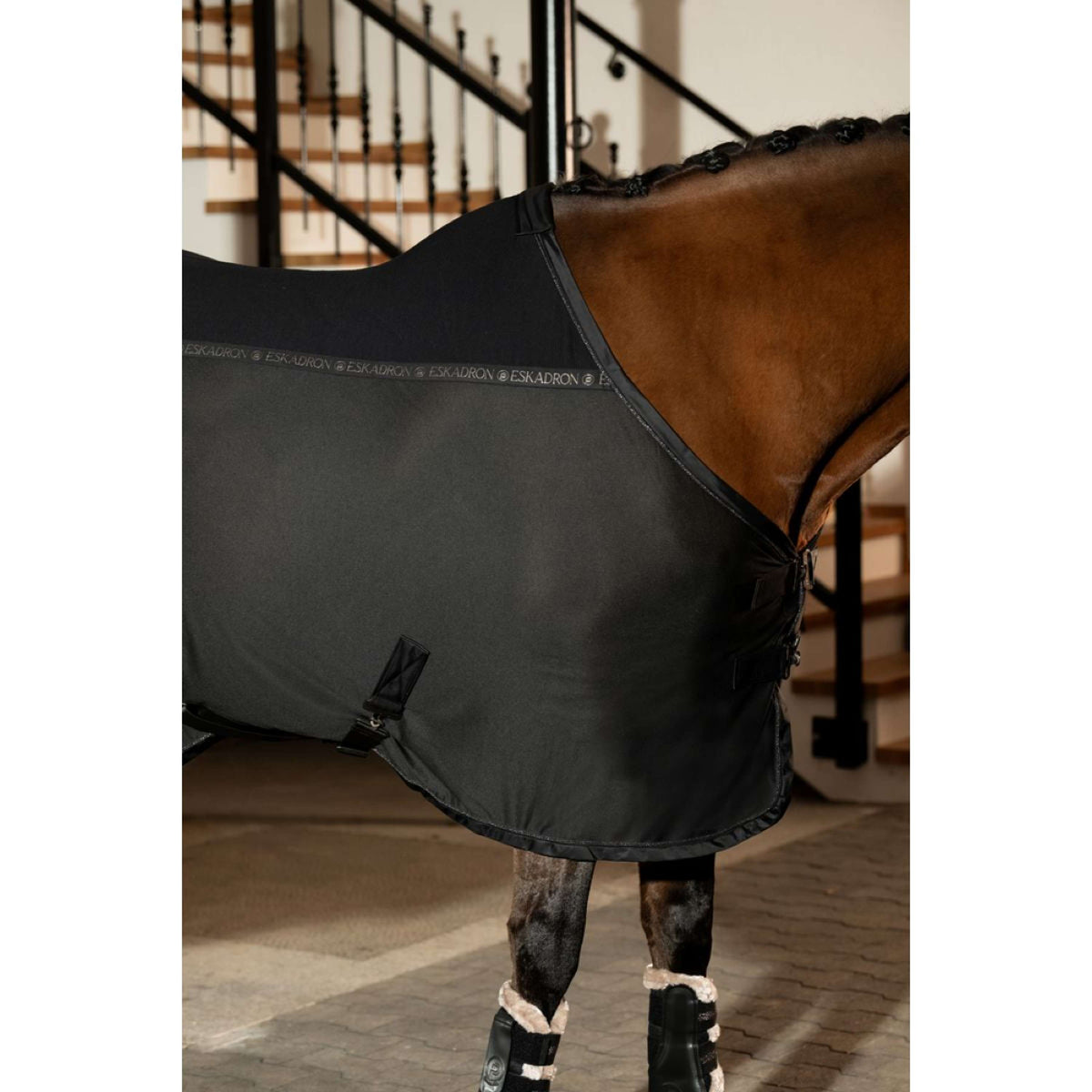 Eskadron Fliegendecke Pro Cover Platinum '25 Schwarz