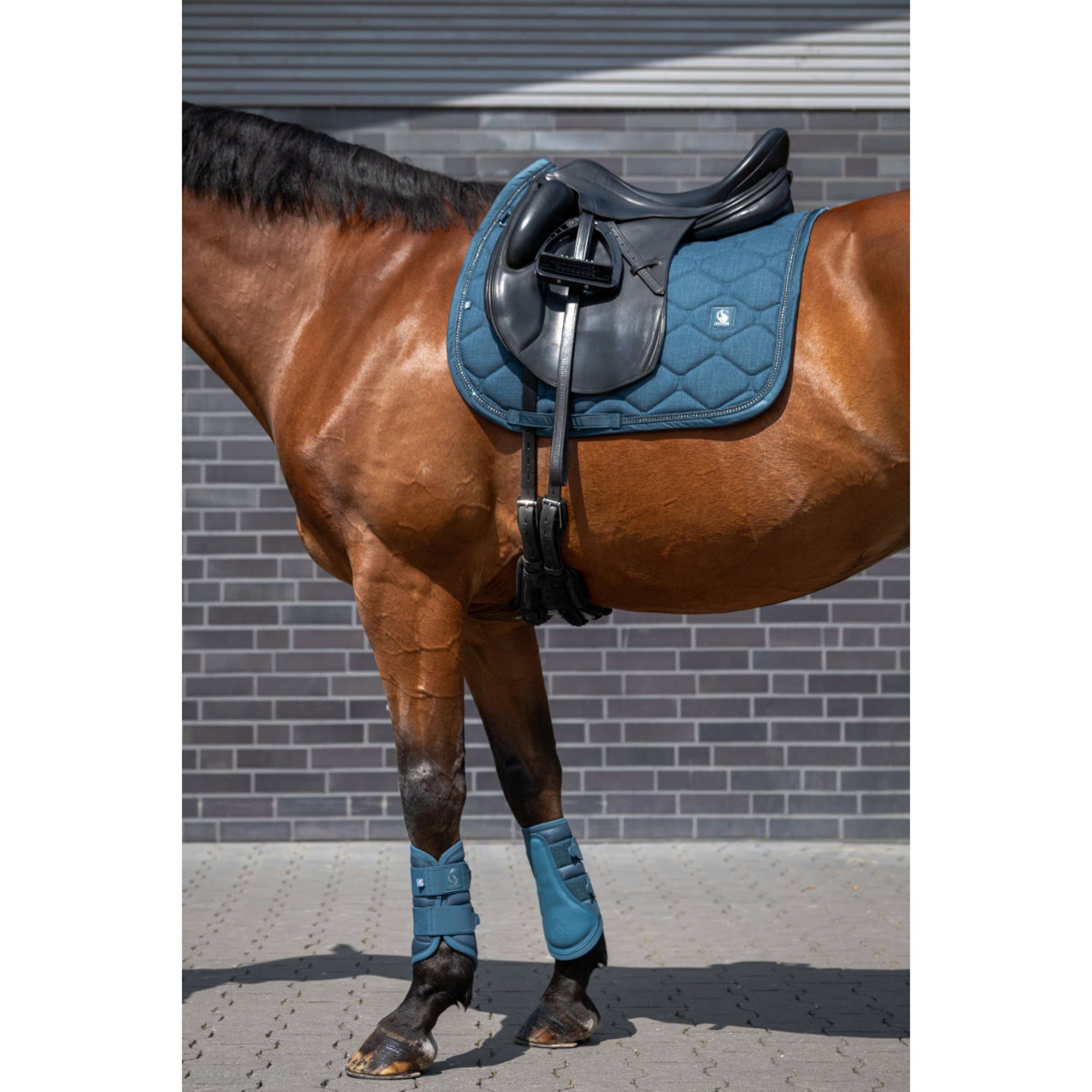 Eskadron Schabracke Classic Sports Bouclé Crustal Dressur Ocean Eskadron Schabracke Classic Sports Bouclé Crustal Dressur Ocean