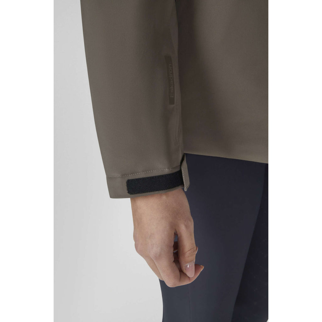 Eskadron Jacke Dynamics Waterproof Powdertaupe