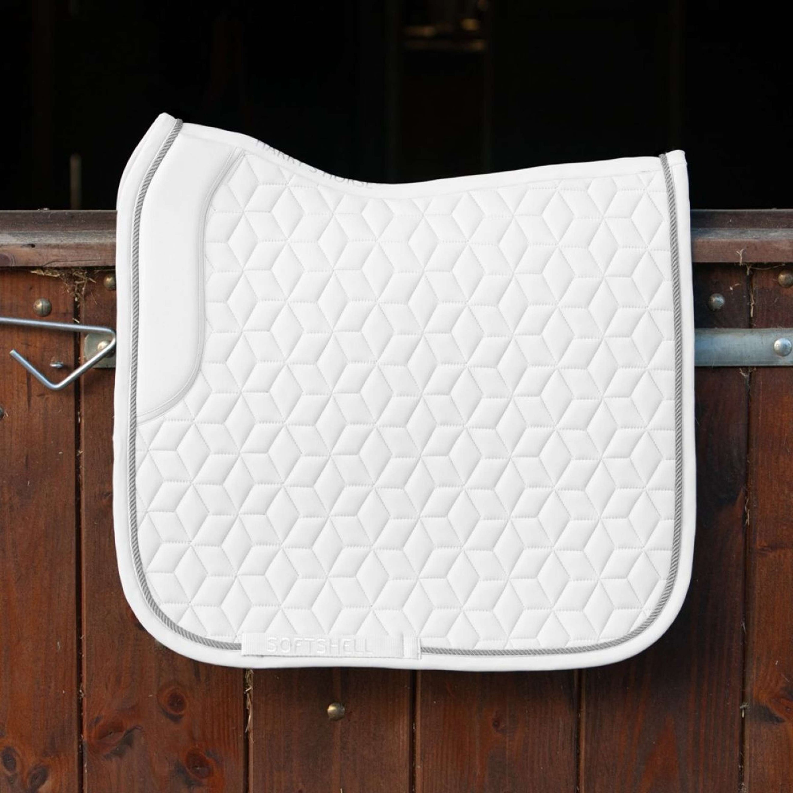 Harry's Horse Schabracke Softshell Dressur Weiß
