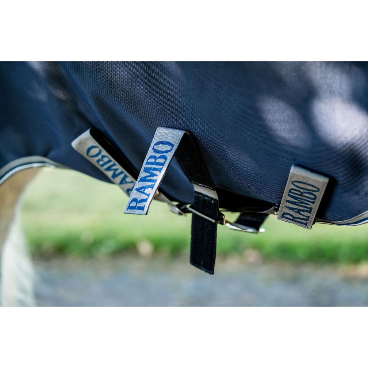 Rambo Turnout Rug 1680D Varilayer 250g Navy/Thunderstorm Grey/Silver