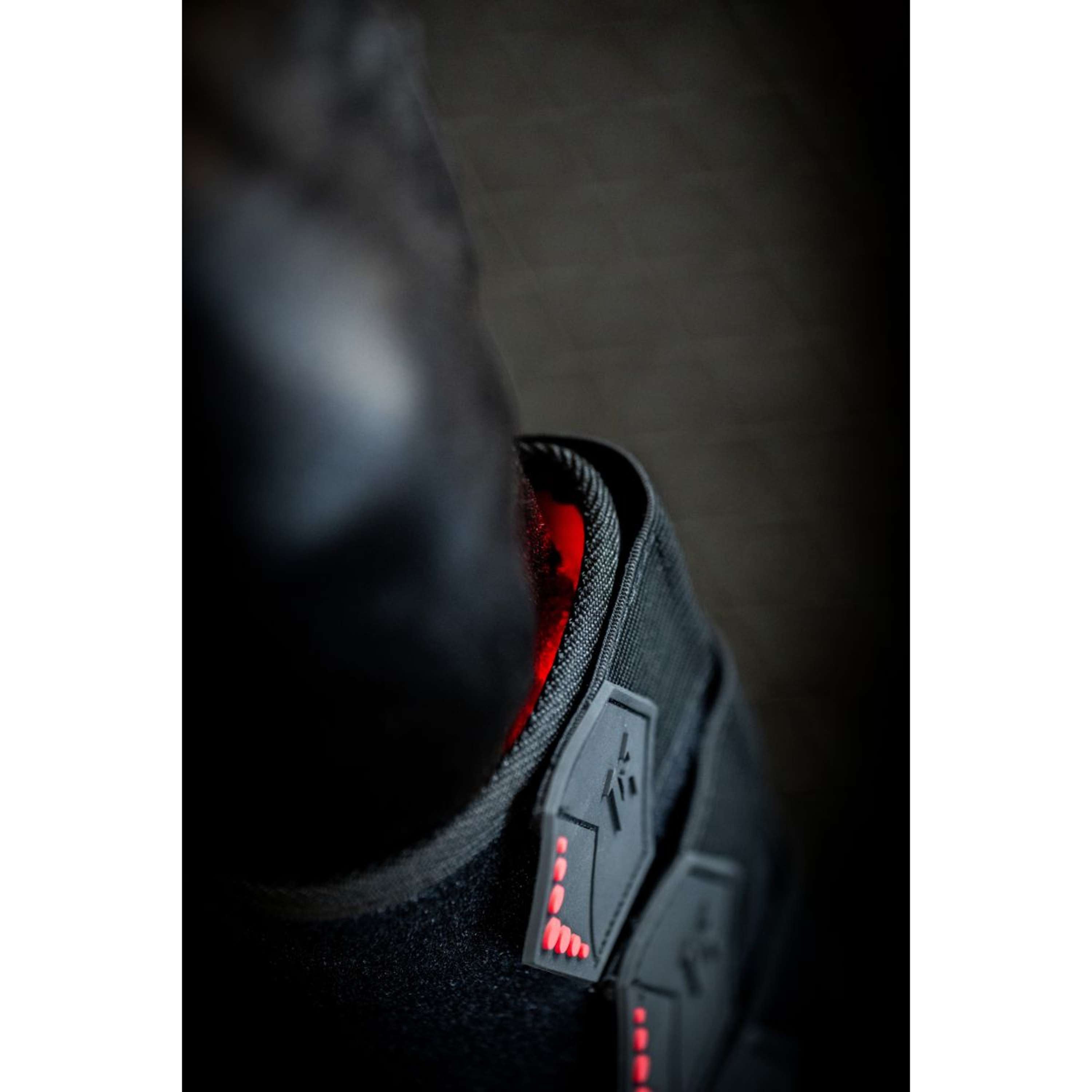 Horseware Leg Wraps LED Red Light Therapy Pair Schwarz/Schwarz
