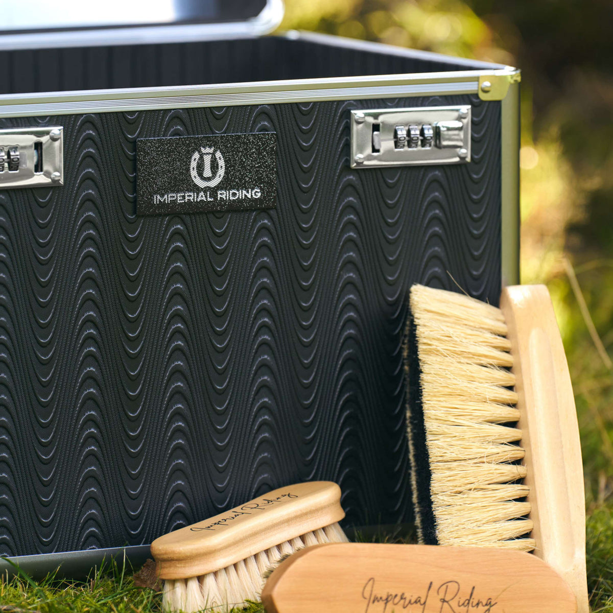 Imperial Riding Putzbox IRHShiny Grau/Schwarz