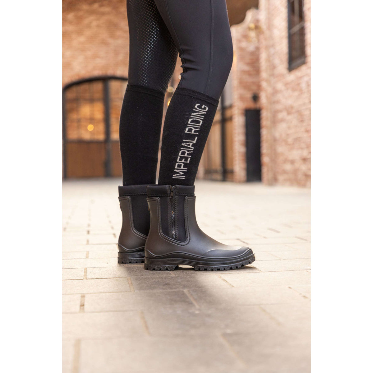 Imperial Riding Stallschuhe IRH Schwarz