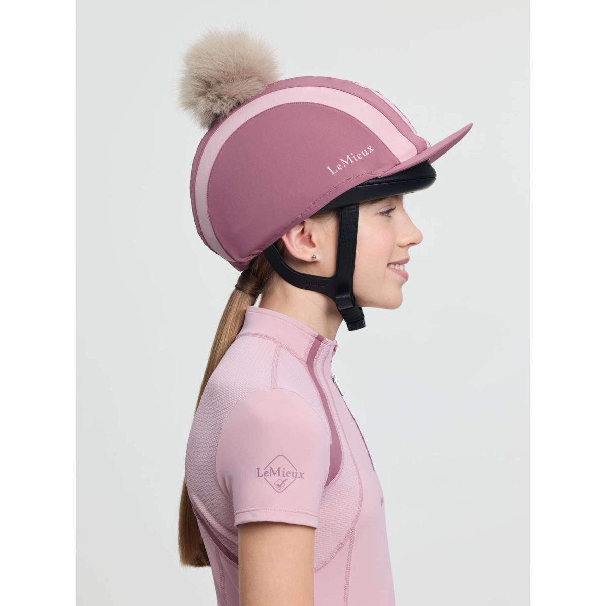 LeMieux Kappenabdeckung Tempo Pom Mallow