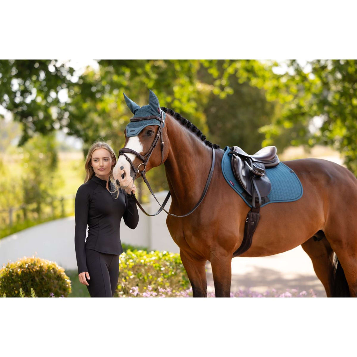 LeMieux Schabracke Essence Close Contact Square Springen Jungle