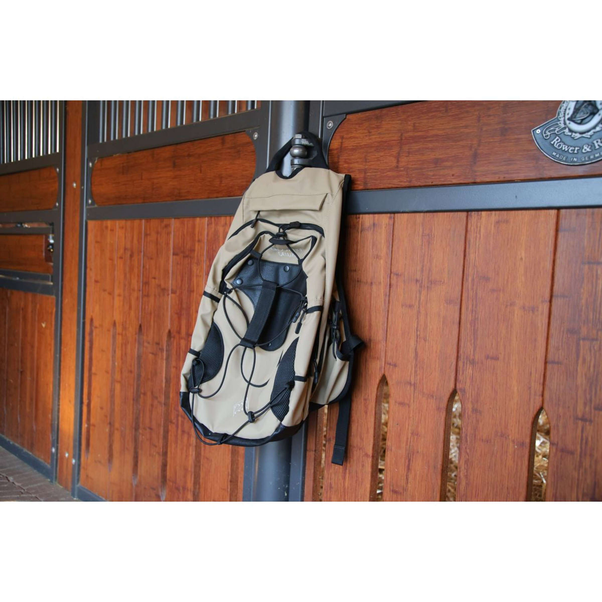 Grooming Deluxe by Kentucky Grooming Backpack Beige