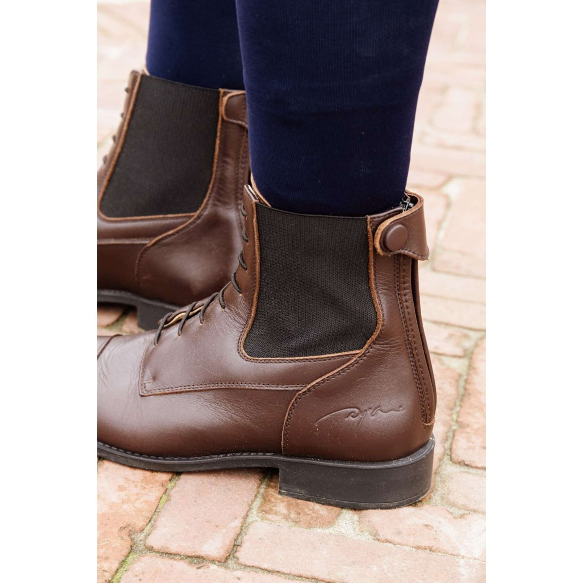 Dyon Stiefeletten Front laces Braun