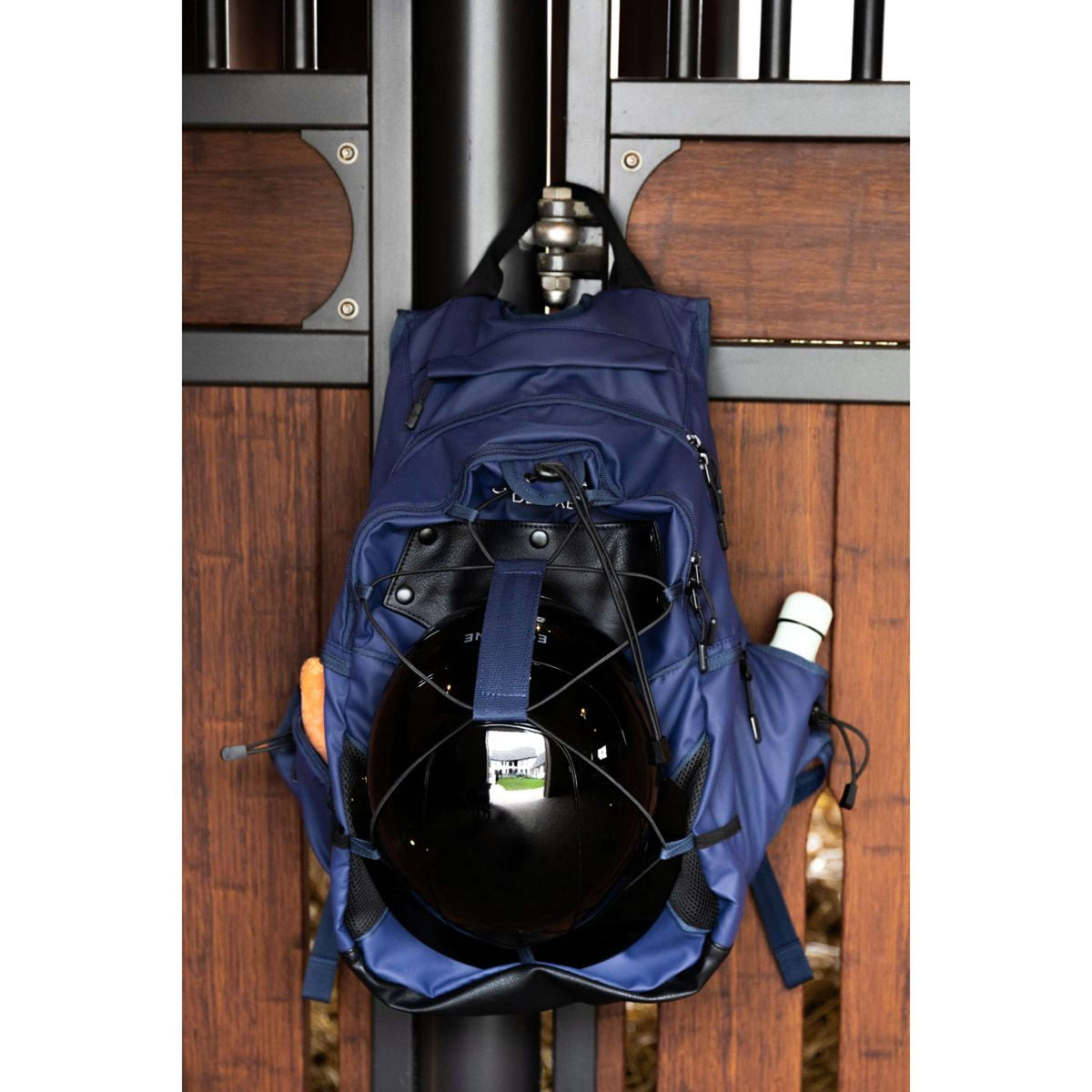 Grooming Deluxe by Kentucky Grooming Backpack Navy