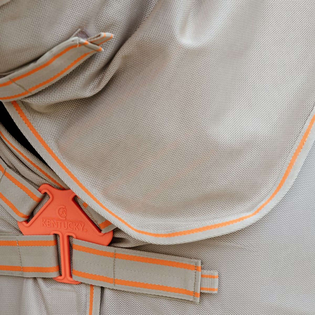 Kentucky Horsewear Fliegendecke Comfort Mesh Beige/Orange