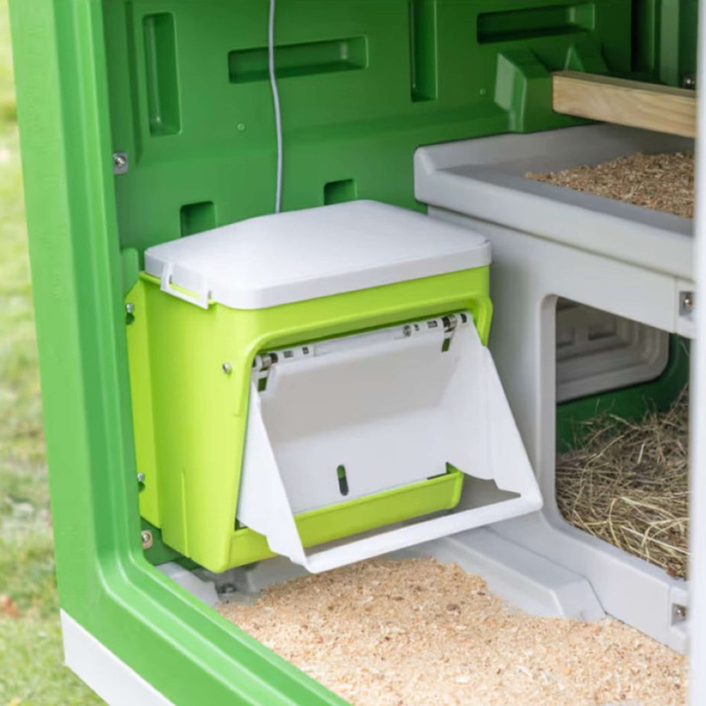 Kerbl Futterautomat mit Schutzklappe Grün