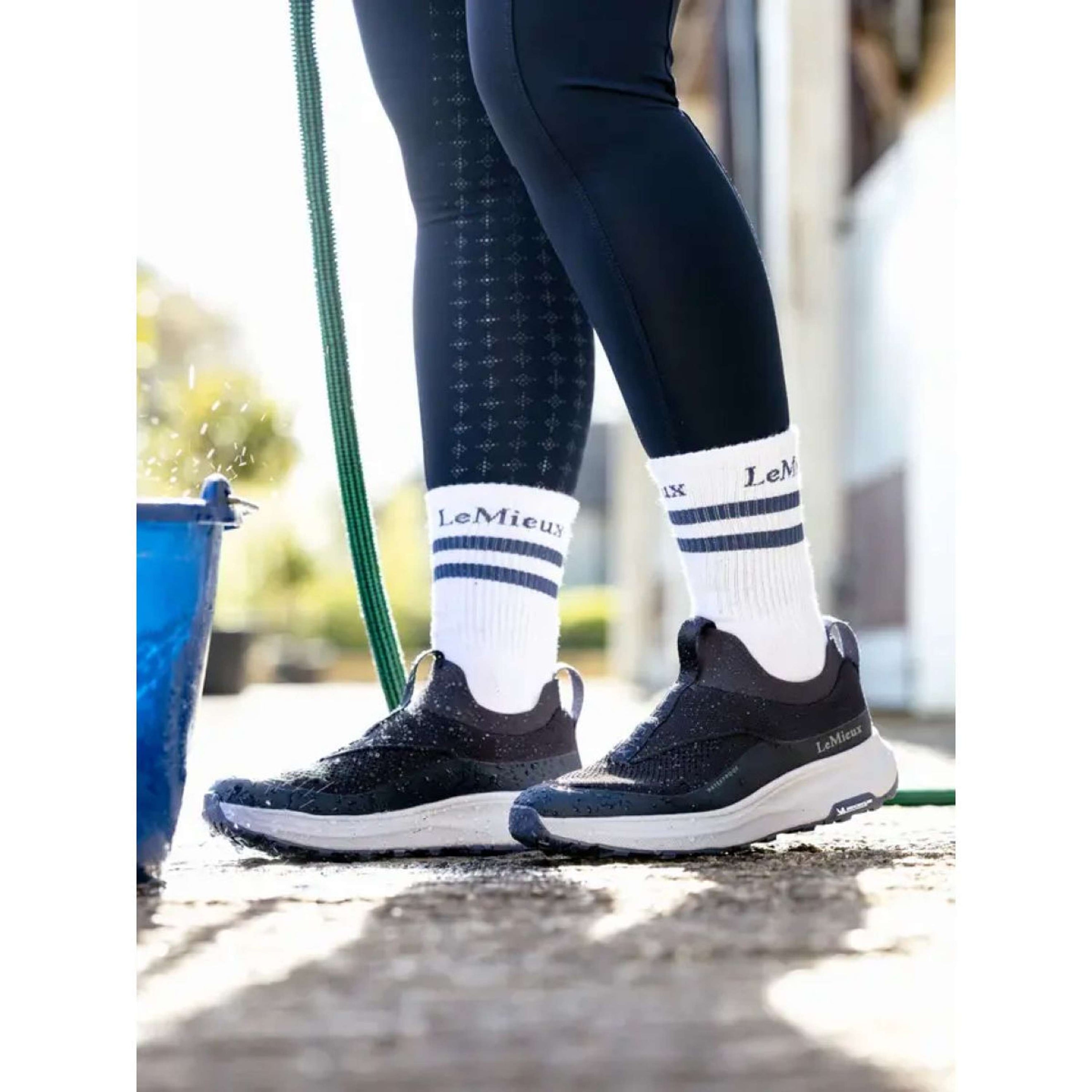 LeMieux Sneakers Kanta Slip On Waterproof Navy LeMieux Sneakers Kanta Slip On Waterproof Navy