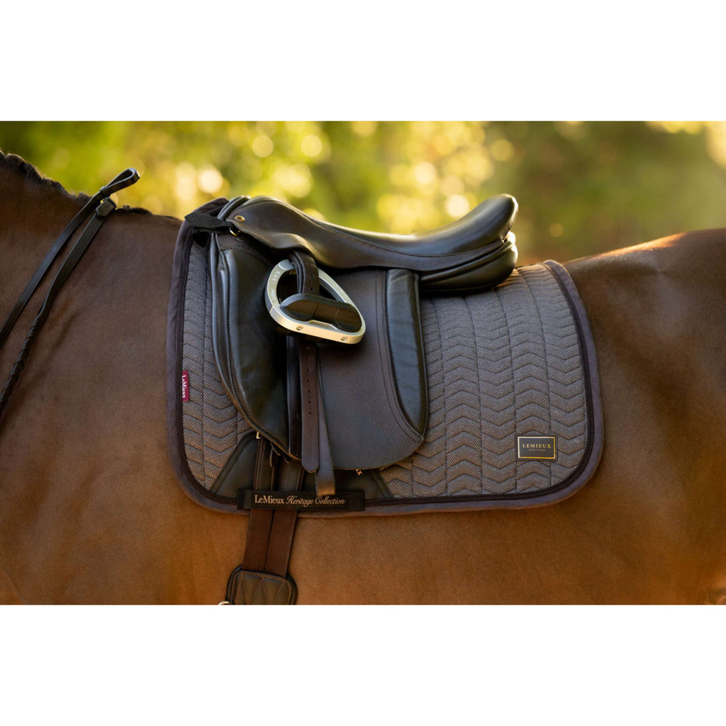 LeMieux Schabracke Heritage Herringbone Square Dressur Cocoa
