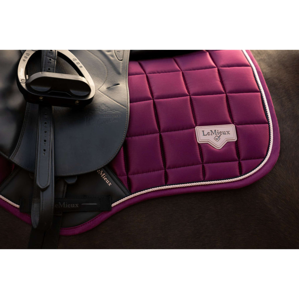 LeMieux Schabracke Loire Classic Close Contact Square Springen Blackberry