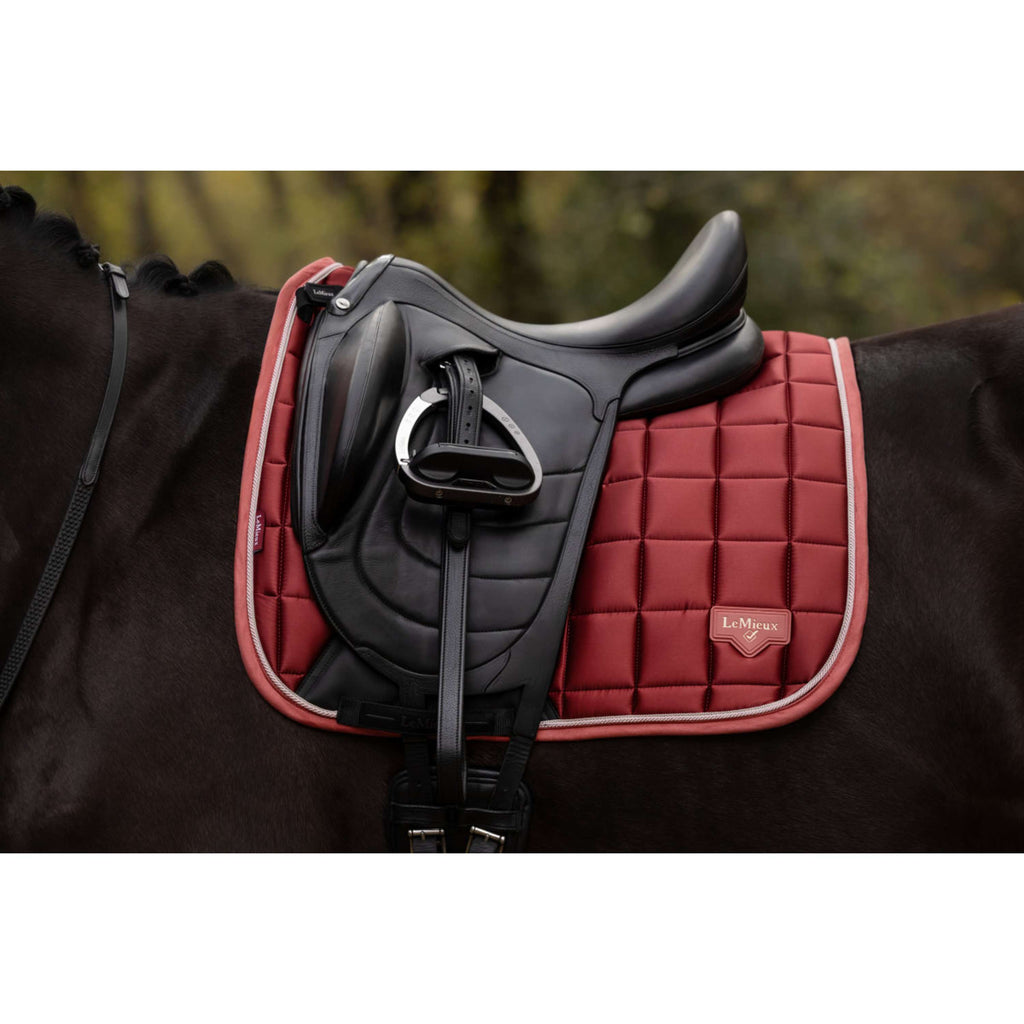 LeMieux Schabracke Loire Classic Square Dressur Russet