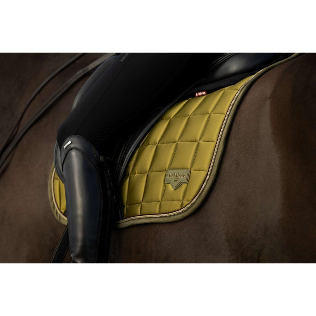 LeMieux Schabracke Loire Classic Square Dressur Gooseberry