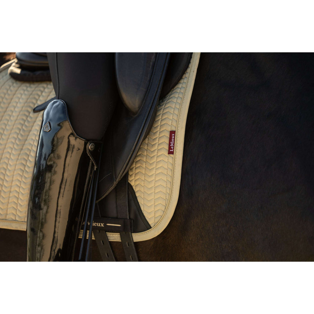 LeMieux Schabracke Essence Dressur Pear