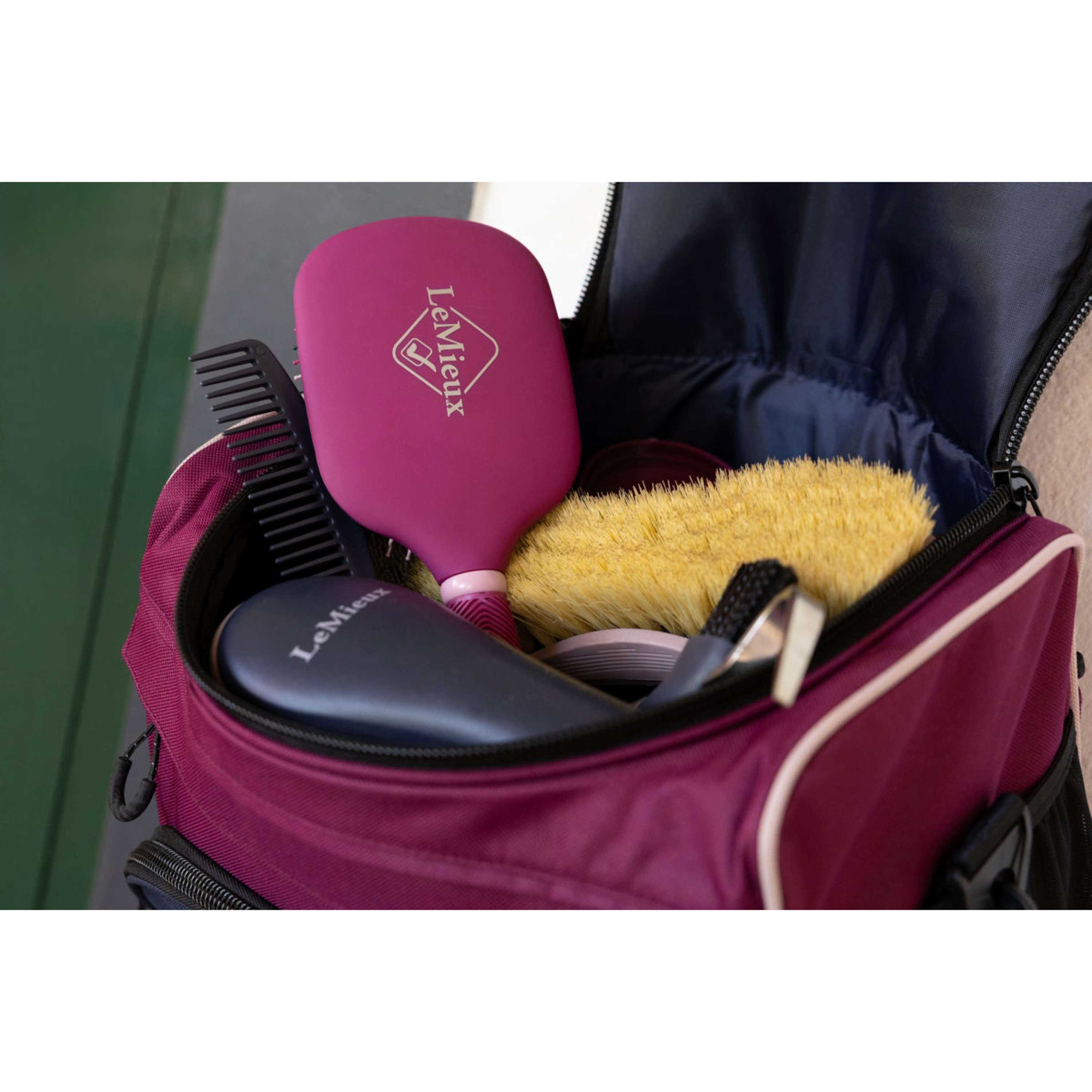 LeMieux Putztasche ProKit Lite Blackberry
