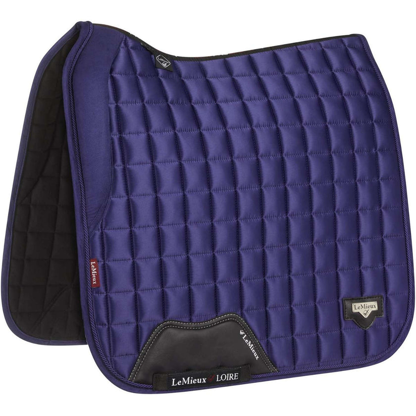 LeMieux Schabracke Loire Memory Satin Square Dressur Ink Blue LeMieux Schabracke Loire Memory Satin Square Dressur Ink Blue