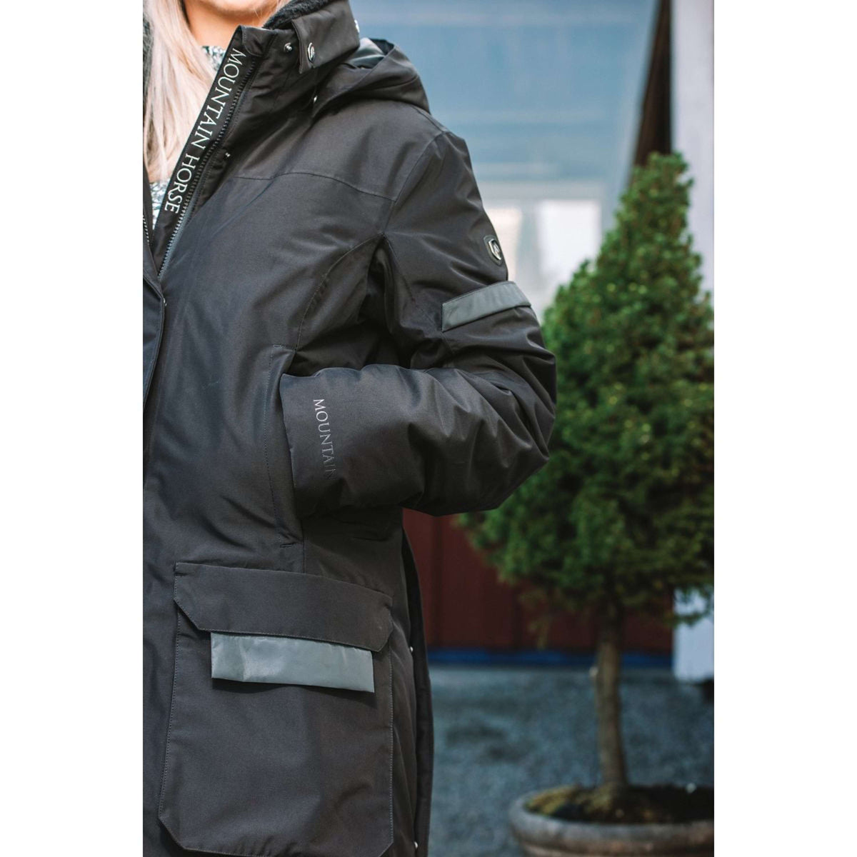 Mountain Horse Lange Jacke Saga Onyx Black