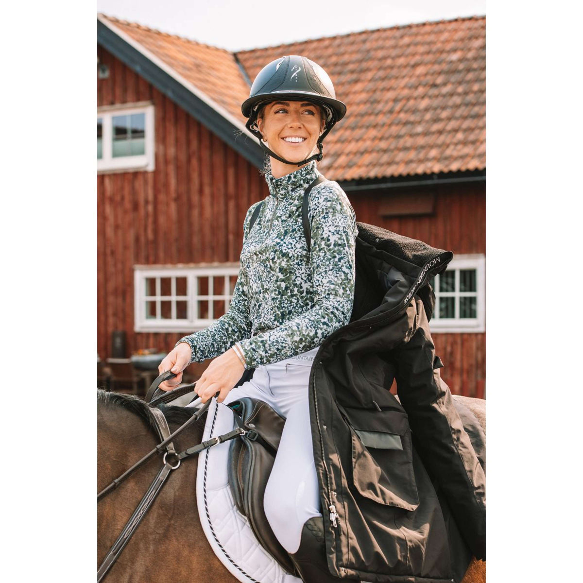 Mountain Horse Lange Jacke Saga Onyx Black