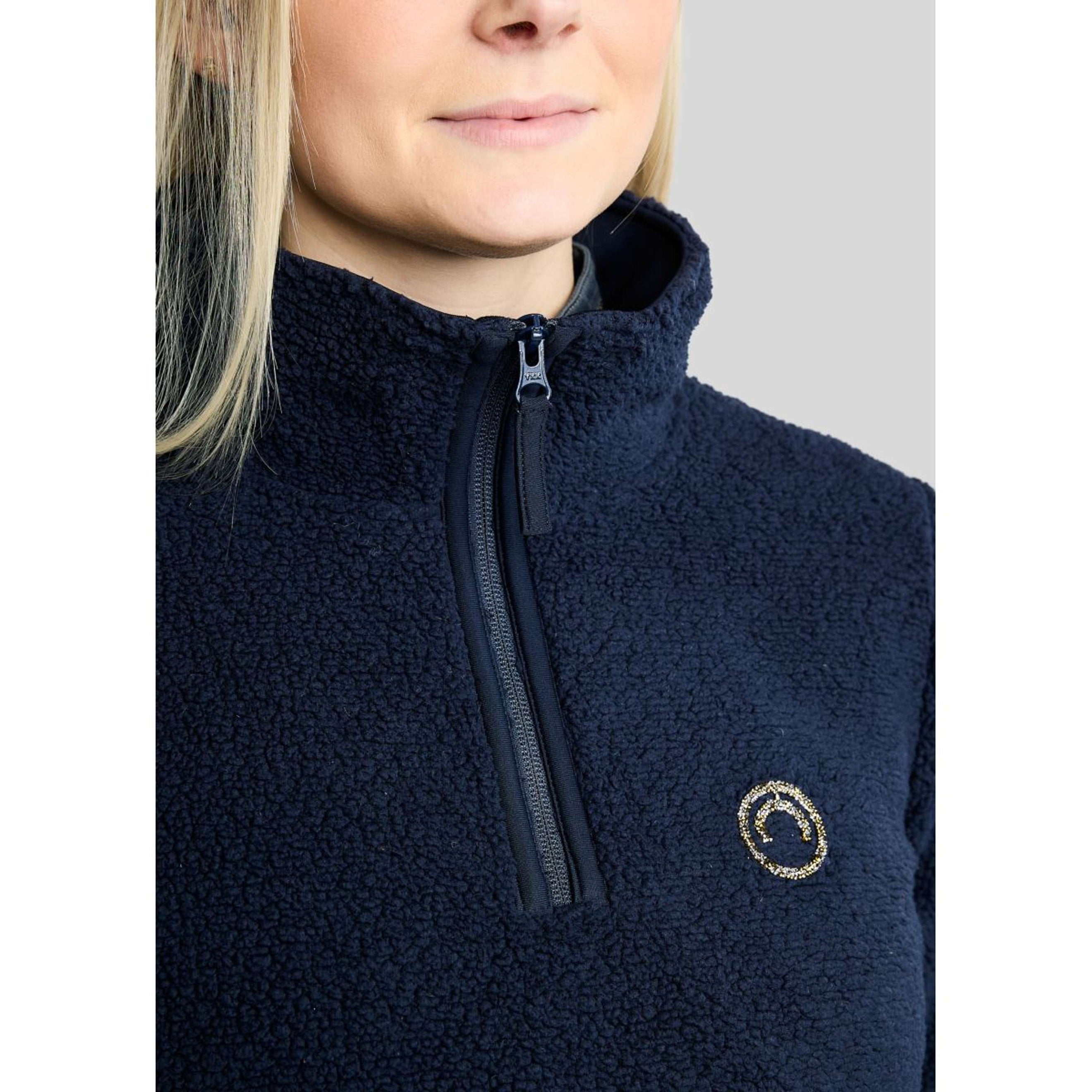 Montar Pullover MoEbba Q-Zip Teddy Pile Golden Quartz Navy Montar Pullover MoEbba Q-Zip Teddy Pile Golden Quartz Navy