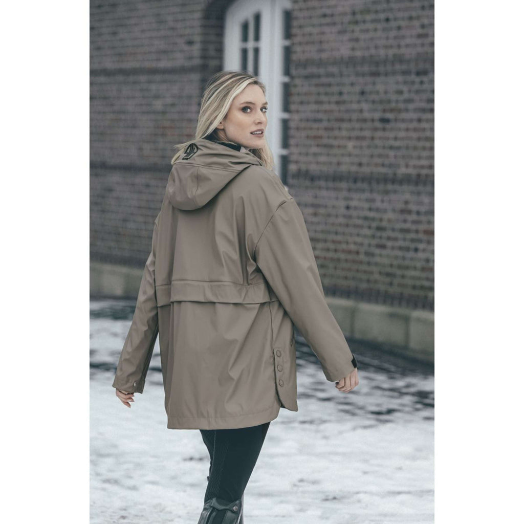 Pikeur Regenjacke Cape Athleisure AW26 Mocha Cream