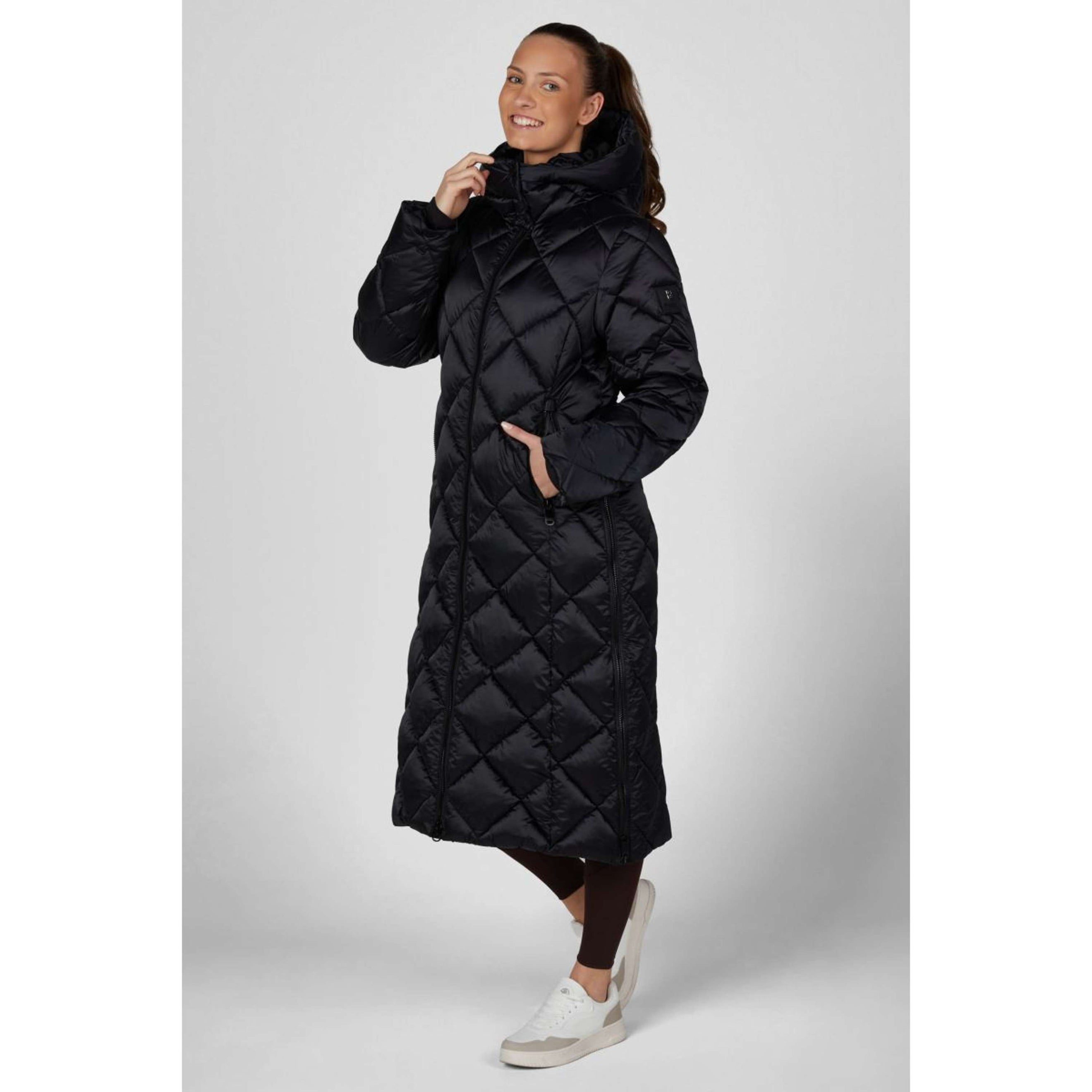 Pikeur Lange Jacke QuiltDiamond Selection AW26 Schwarz Pikeur Lange Jacke QuiltDiamond Selection AW26 Schwarz
