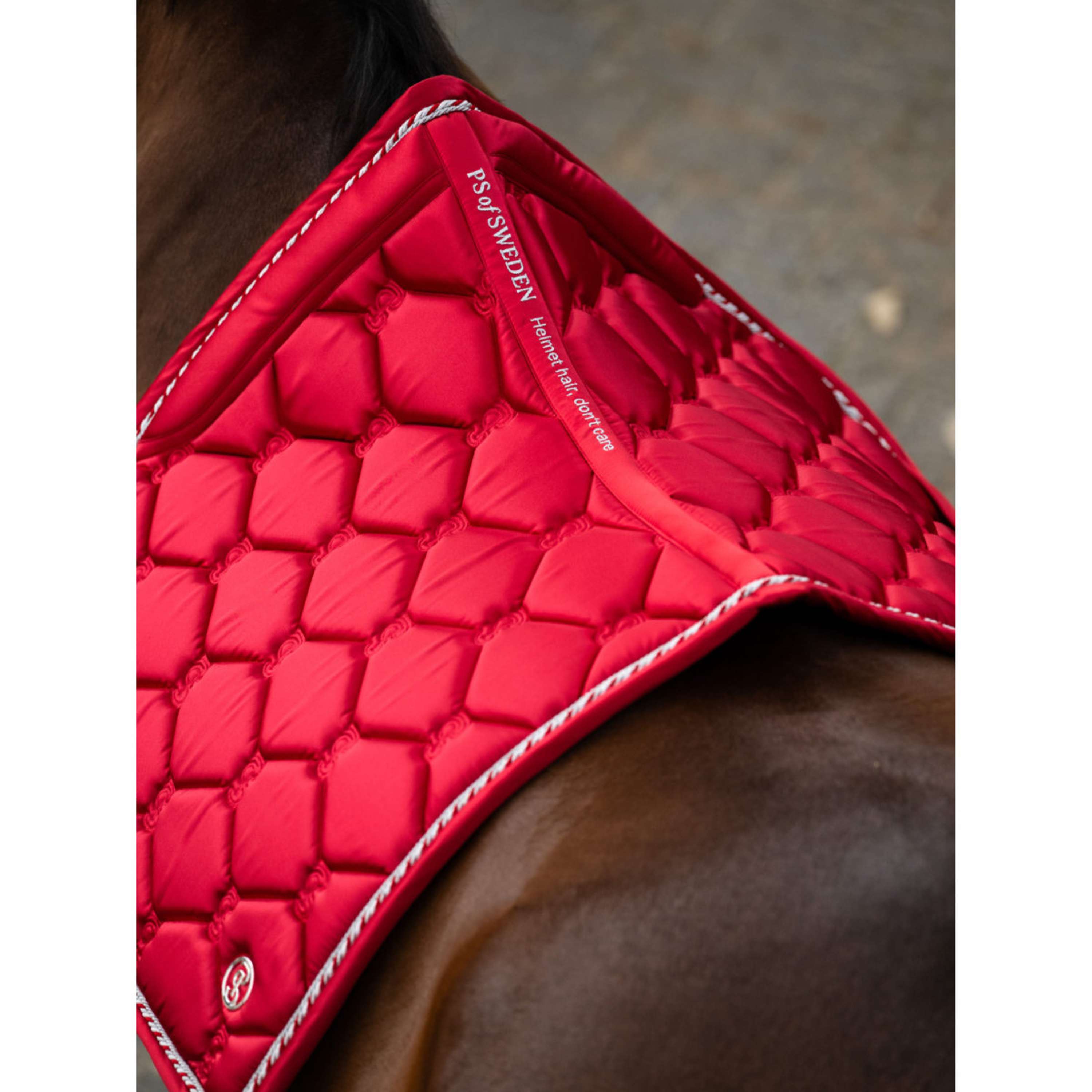 PS of Sweden Schabracke Signature Dressur Cranberry Red
