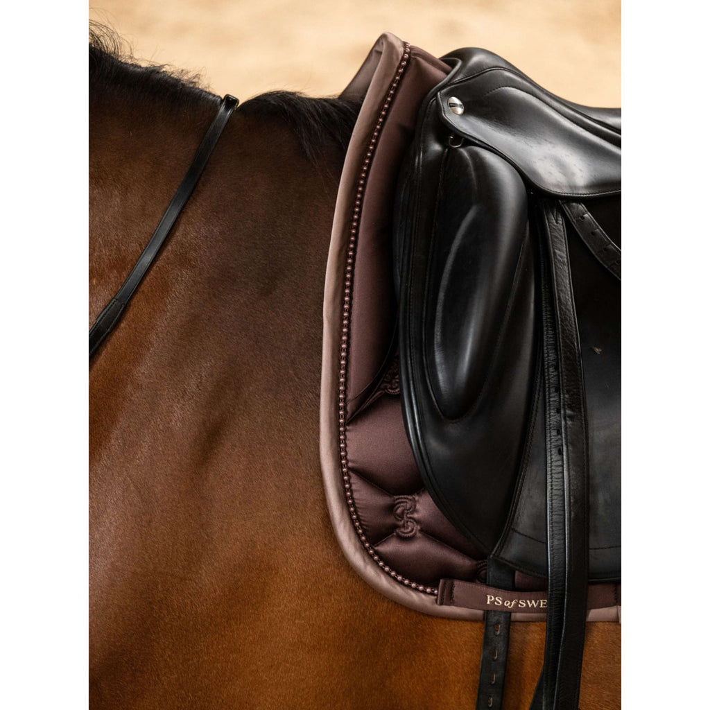 PS of Sweden Schabracke Ruffle Pearl Dressur Erde Braun