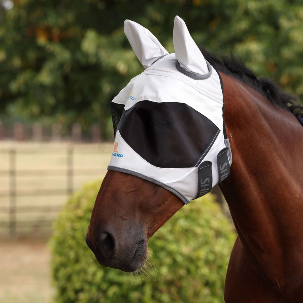 FlyGuard by Shires Fliegenmaske Pro Sun Shade mit Ohren Weiß
