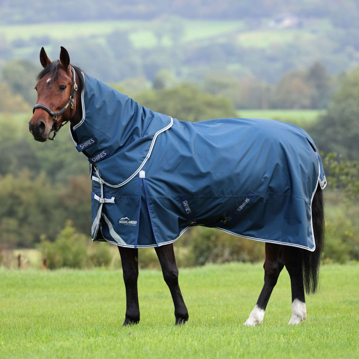 Shires Regendecke Original 50 Turnout mit Halsteil Ocean