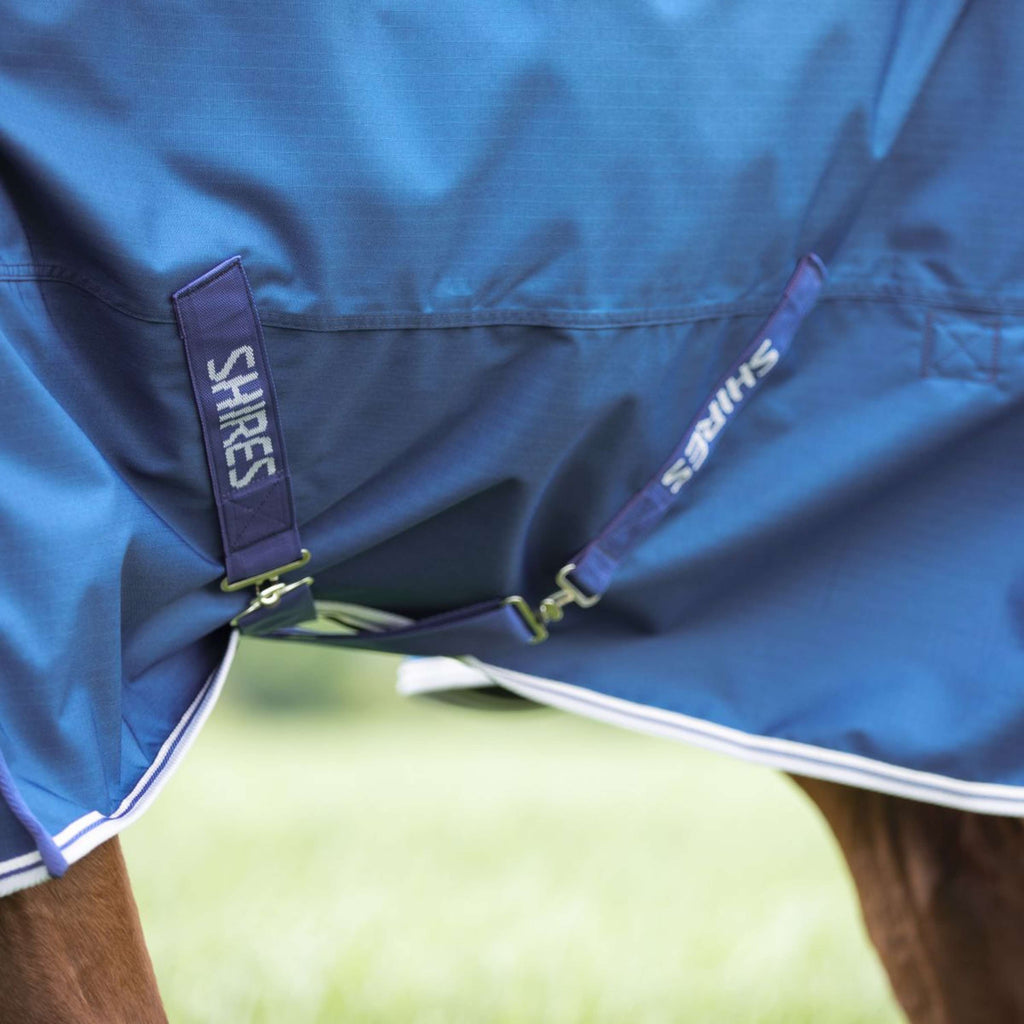 Highlander Original by Shires Winterdecke Turnout 200g mit Halsstück Blau