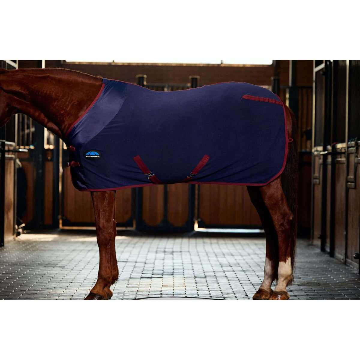 WeatherBeeta Fleecedecke Anti-Static Cooler Standard Neck Navy/Burgundy