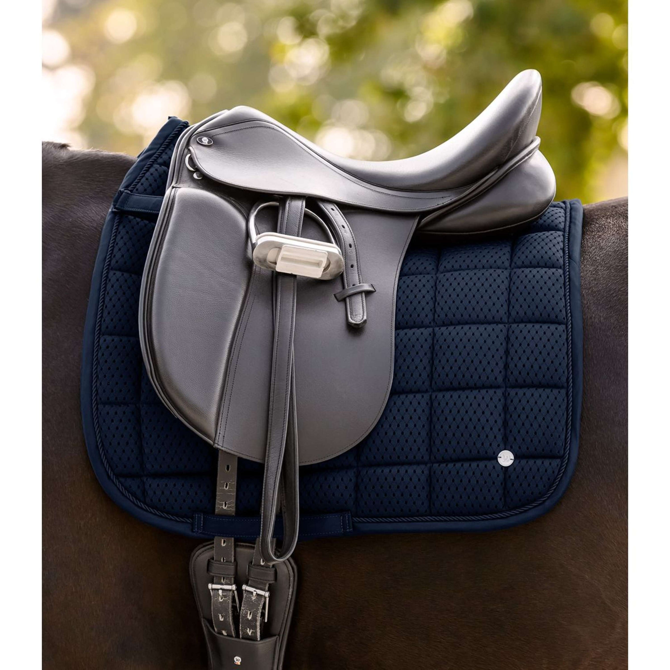 Waldhausen Schabracke Breath Performance Dressur Night Blue